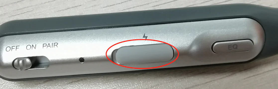 USB-C charging connection on the NB18T headphones